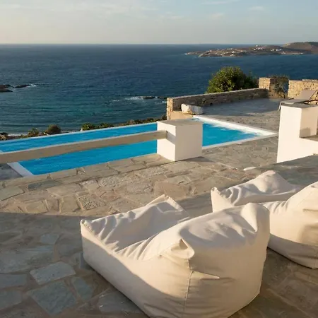 Paros Sleeps 6 Air Con Wifi T478602 * Πάρος