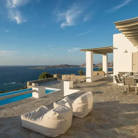 Paros Sleeps 6 Air Con Wifi T478602 *