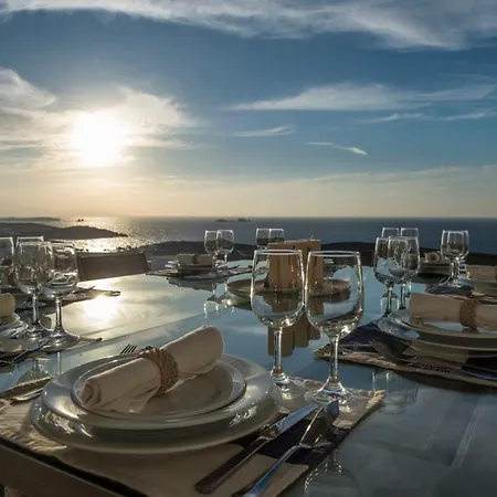 Paros Sleeps 6 Air Con Wifi T478602 Βίλα