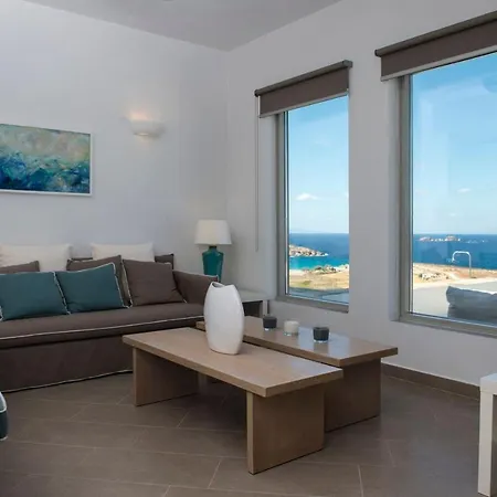 Paros Sleeps 6 Air Con Wifi T478602 Villa *