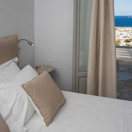Paros Sleeps 6 Air Con Wifi T478602 Villa *